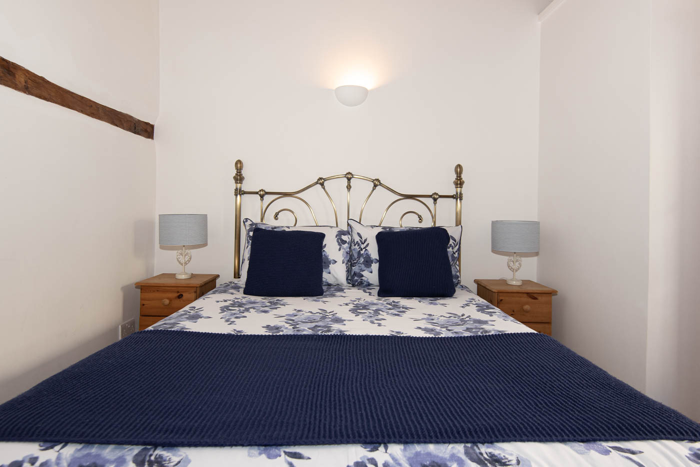 Swallow Cottage Double Bed